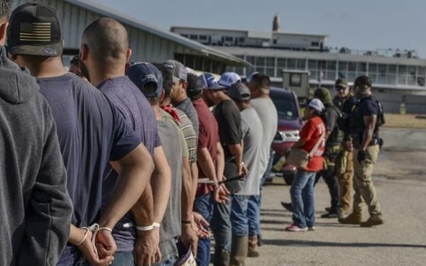 ICE arrests 84 undocumented workers in Louisiana racetrack raid